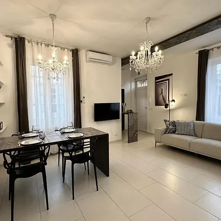 Domus Symmetrie Lejlighed *